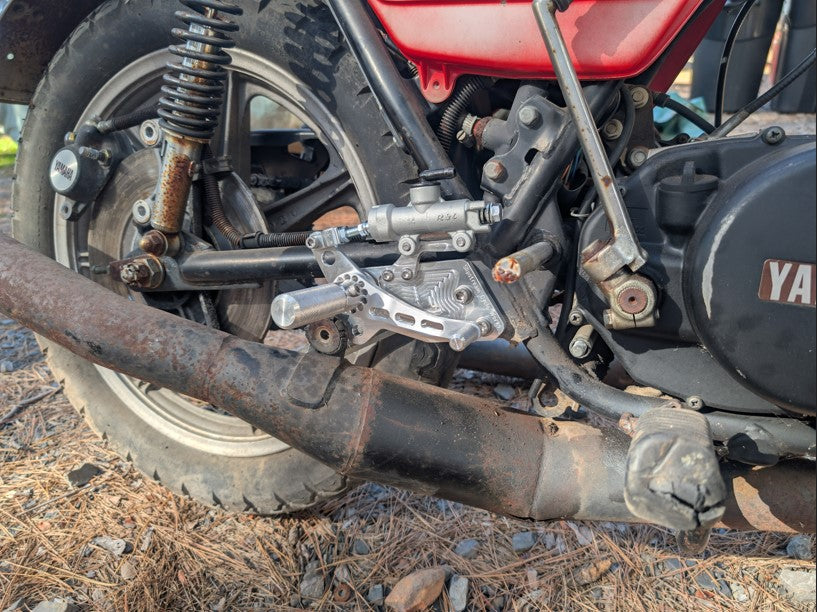 1976-1978 Yamaha RD400 Rear Sets – Slipstream Cycle Works, LLC