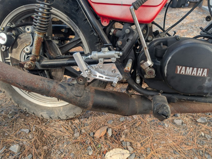 1976-1978 Yamaha RD400 Rear Sets