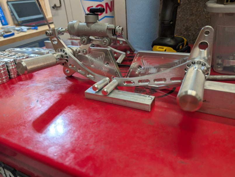 1976-1978 Yamaha RD400 Rear Sets – Slipstream Cycle Works, LLC